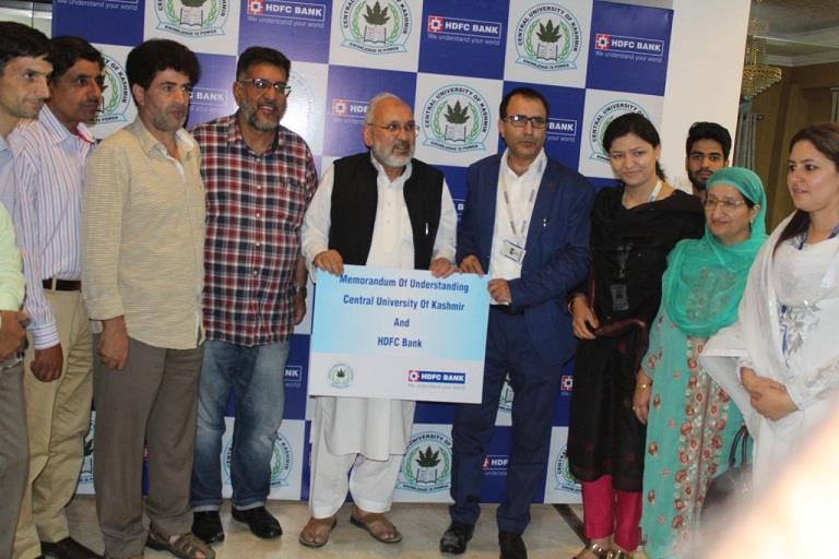CUK inks MoU with HDFC bank